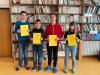 Školní kolo konverzační soutěže v německém jazyce - mladší žáci přebírají diplomy.